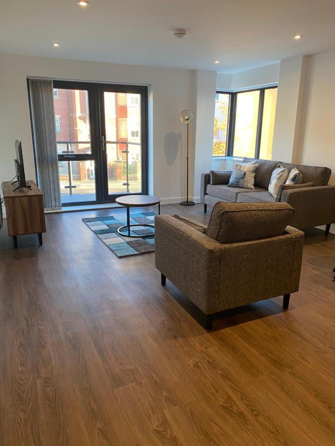Icona - Luxurious 2 Bed Apartment Йорк Екстериор снимка